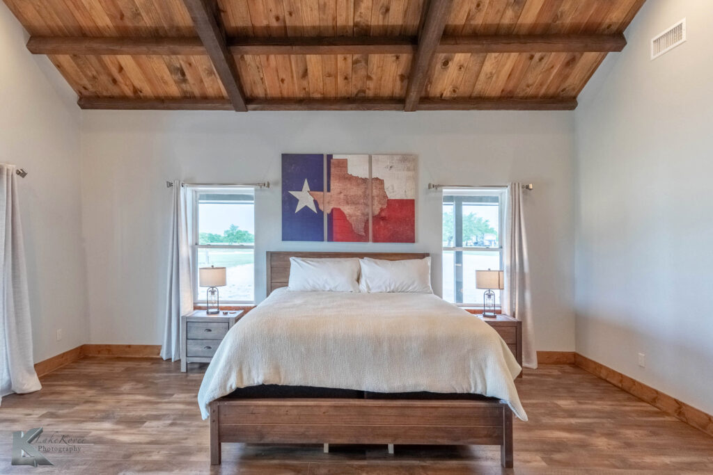 Barndominium at Inez Spring - Master Suite