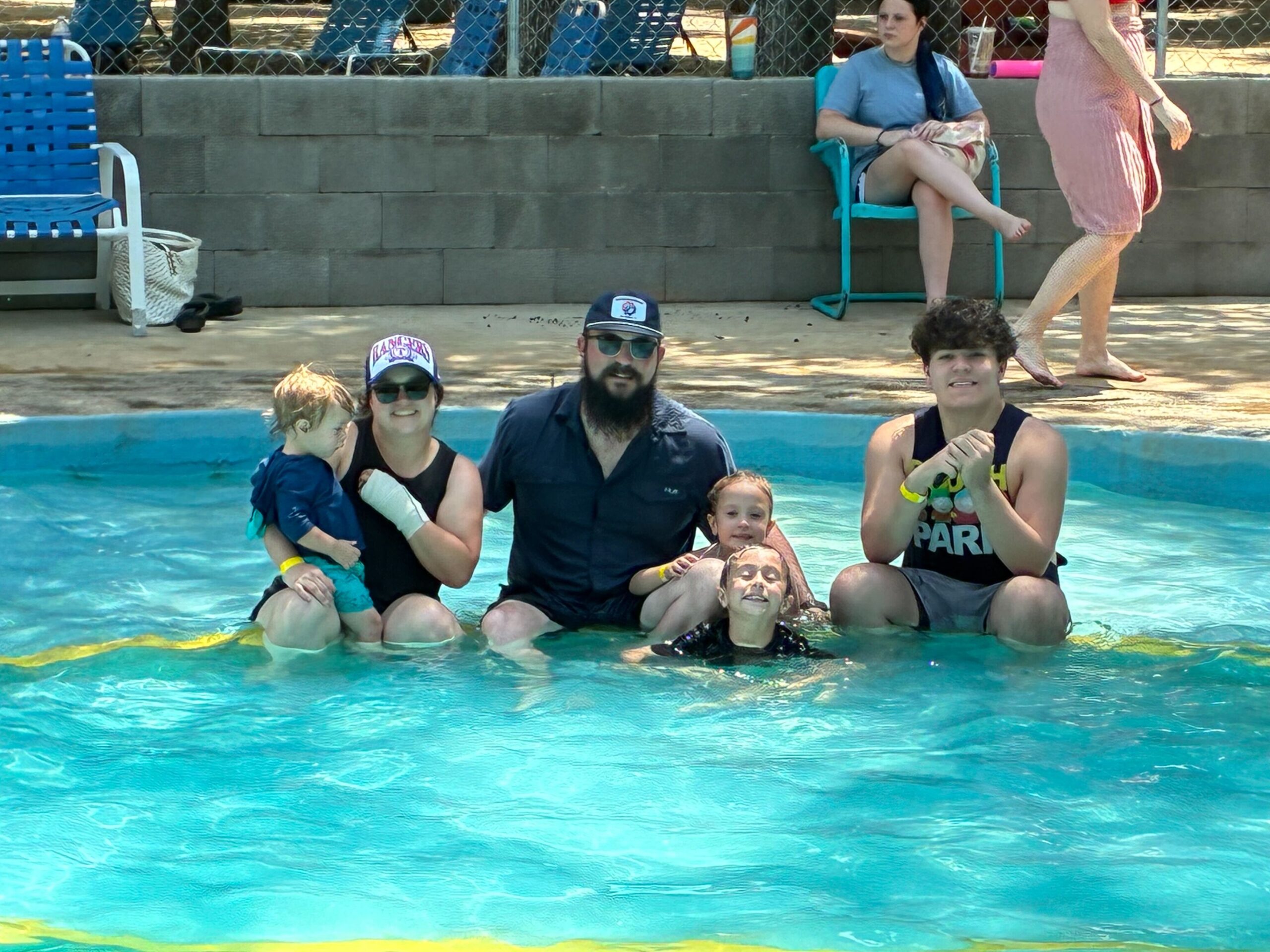 pool-family